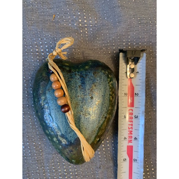 Artisan ceramic heart that rattles - Picture 5 of 7
